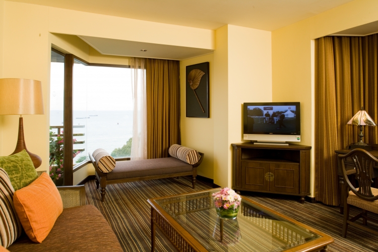 21---Siam-Suite-(Living-Room)_174.jpg